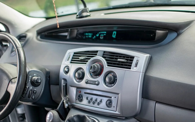 Renault Scenic cena 17950 przebieg: 189550, rok produkcji 2009 z Nisko małe 781